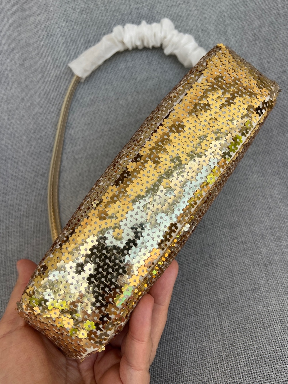 Kurt Geiger Highgate Small Wristlet Gold Sequins Evening - Picture 9 of 16